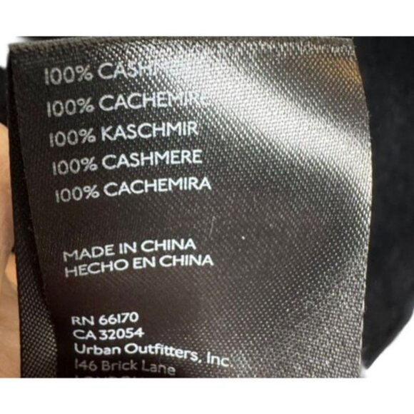 100% Cashmere Sweater - Picture 3 of 3